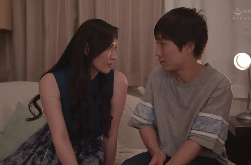 Ông xã lạnh nhạt, vợ yêu uống rượu rồi cắm sừng với cậu học sinh trẻ